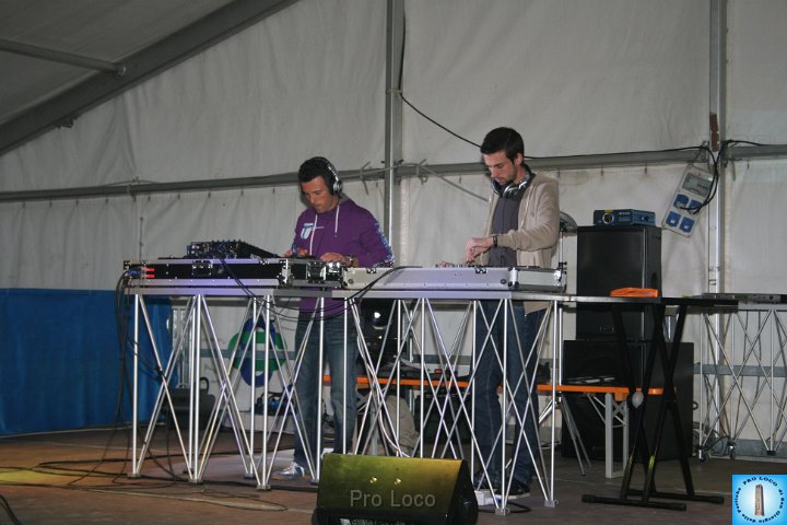 Esibizione DJ (239).JPG